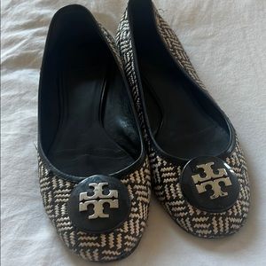 Tory Burch black and white flats